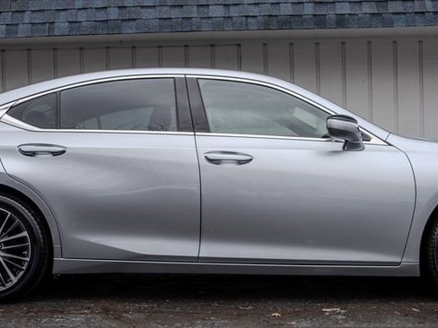 Used 2023 Lexus ES 350 Luxury w/ Premium Package image 6