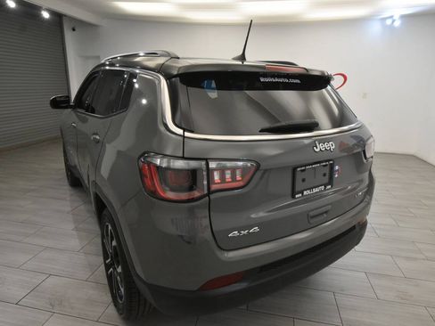 Used 2022 Jeep Compass Limited AWD/4WD image 3