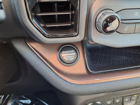 Used 2021 Ford Bronco Sport Outer Banks image 11