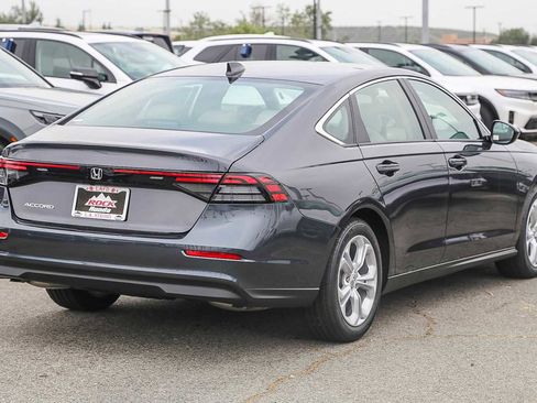 New 2025 Honda Accord LX image 4