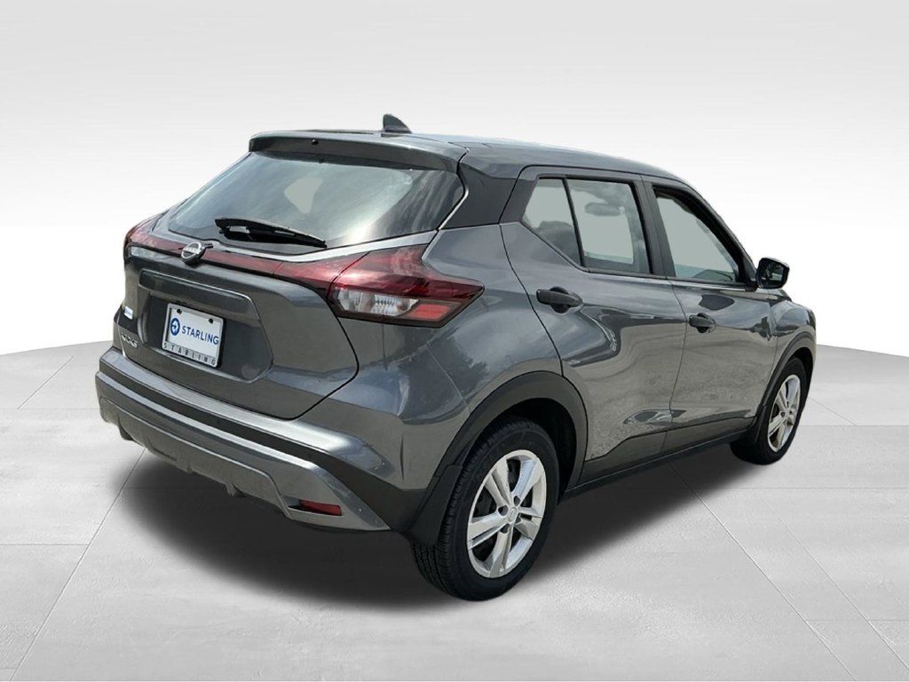 Used 2023 Nissan Kicks S FWD image 8