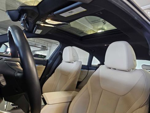 Used 2023 BMW i4 eDrive35 RWD image 28