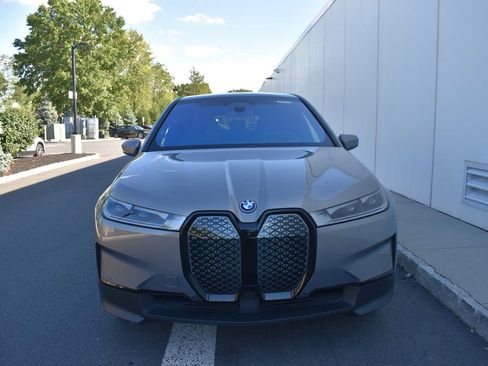 Used 2024 BMW iX xDrive50 w/ Premium Package AWD/4WD image 2