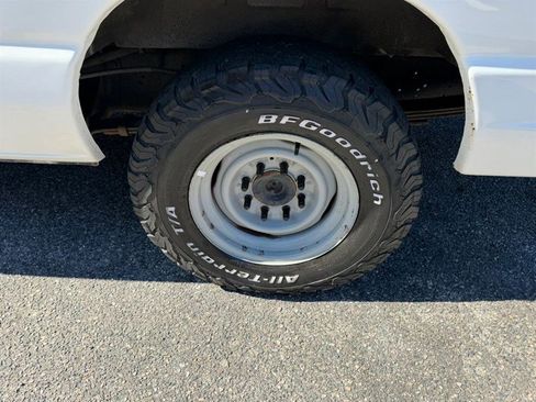 Used 2013 Ford E-350 and Econoline 350 Extended Super Duty w/ PWR Group RWD image 26