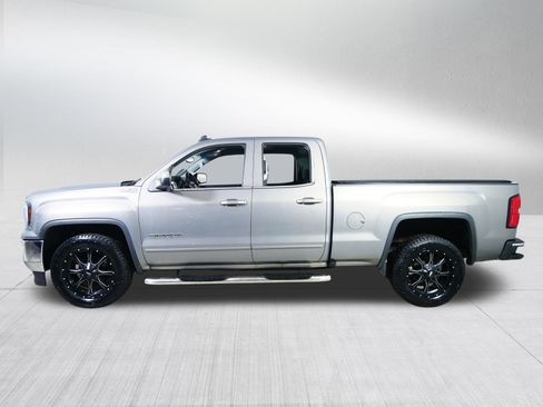 Used 2017 GMC Sierra 1500 SLE w/ SLE Value Package image 4
