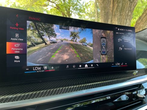 Used 2026 BMW X6 M60i image 44