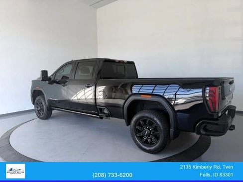 Used 2024 GMC Sierra 3500 AT4 w/ AT4 Premium Plus Package AWD/4WD image 5