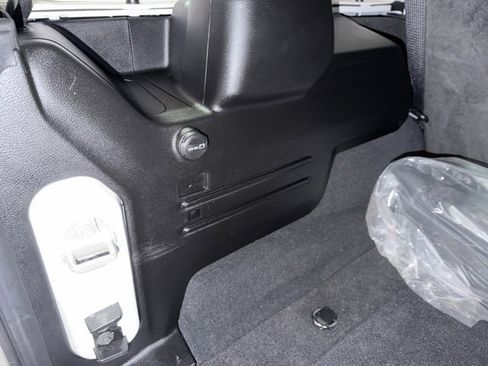 Used 2024 Jeep Wrangler Willys image 13