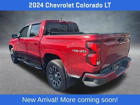 Used 2024 Chevrolet Colorado LT w/ LT Convenience Package III image 4