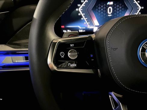 Certified 2023 BMW i7 xDrive60 AWD/4WD image 23