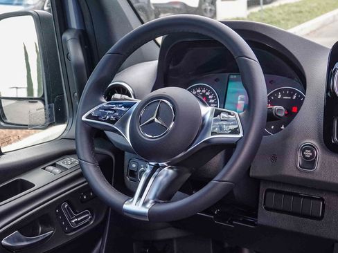 New 2025 Mercedes-Benz Sprinter 2500 image 14