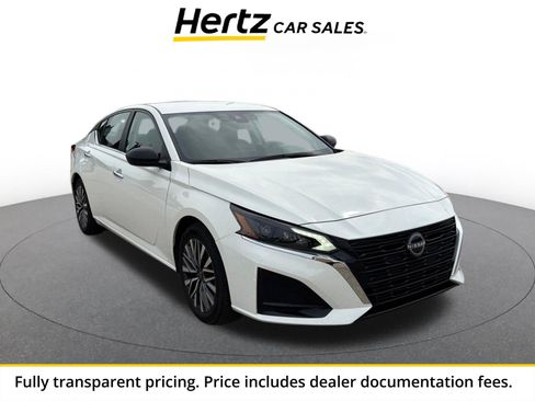 Used 2025 Nissan Altima 2.5 SV FWD image 1