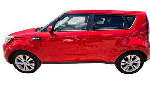 Used 2016 Kia Soul + w/ Audio Package FWD image 2