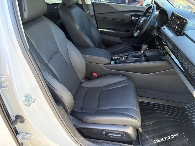 Used 2023 Honda Accord Touring image 15
