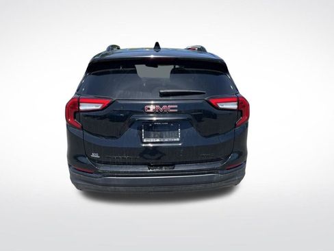 Used 2023 GMC Terrain SLE w/ Driver Convenience Package AWD/4WD image 4