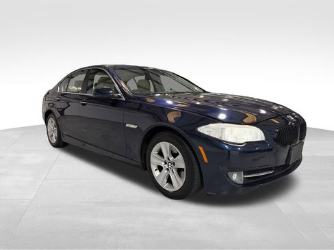 Used 2013 BMW 528i xDrive 528i xDrive image 3