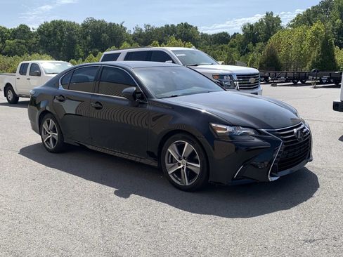 Used 2017 Lexus GS 200t RWD image 1