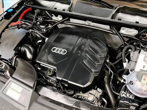 Used 2023 Audi Q5 2.0T Premium Plus w/ Premium Plus Package AWD/4WD image 31