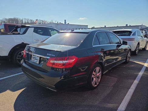 Used 2011 Mercedes-Benz E 350 BlueTEC Sedan image 5