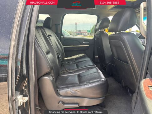 Used 2013 Chevrolet Suburban LT AWD/4WD image 19