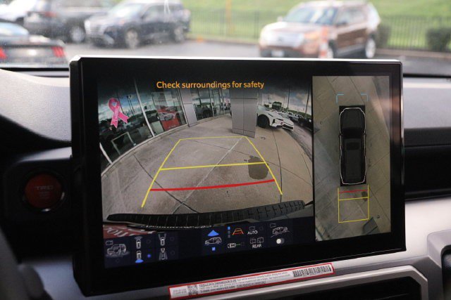 Used 2026 Toyota 4Runner TRD Off-Road Premium AWD/4WD image 19