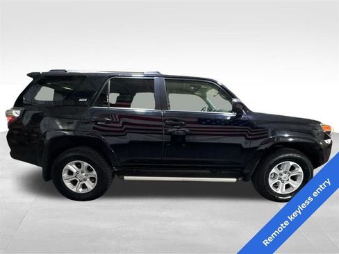 Used 2019 Toyota 4Runner SR5 image 4