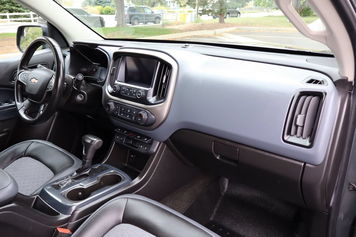 Used 2017 Chevrolet Colorado Z71 AWD/4WD image 17