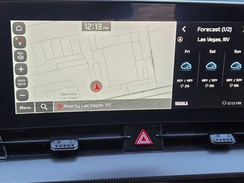 Used 2025 Kia Sportage SX image 12