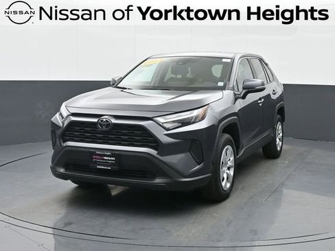 Used 2023 Toyota RAV4 LE AWD/4WD image 1