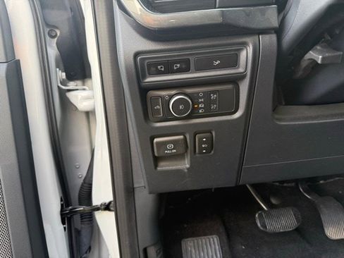 Used 2022 Ford F150 XLT w/ Equipment Group 302A High image 13