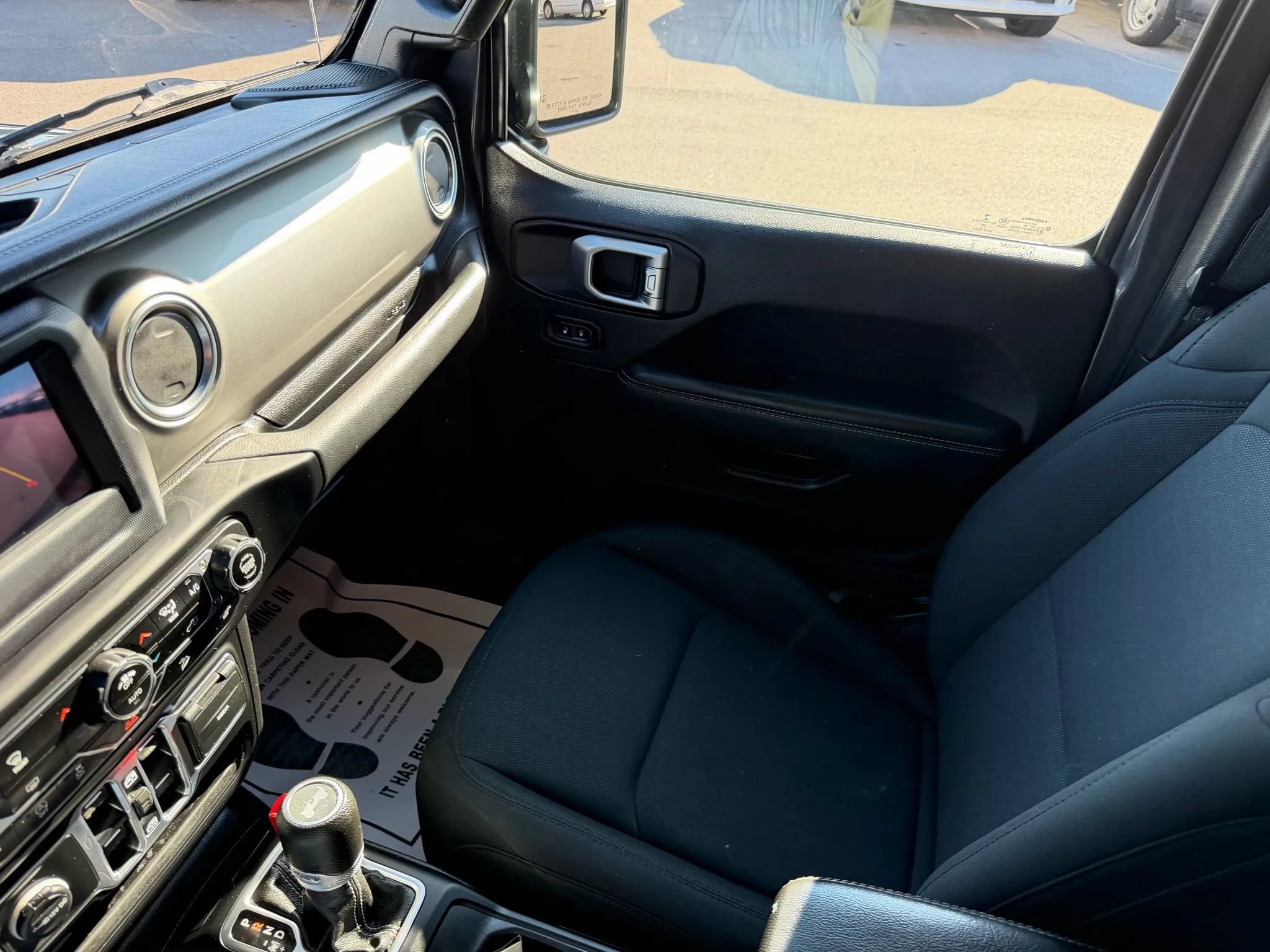 Used 2020 Jeep Wrangler Unlimited Sahara AWD/4WD image 10