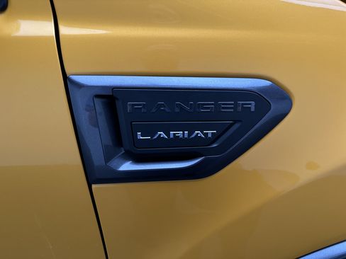 Used 2021 Ford Ranger Lariat w/ Tremor Off-Road Package AWD/4WD image 16