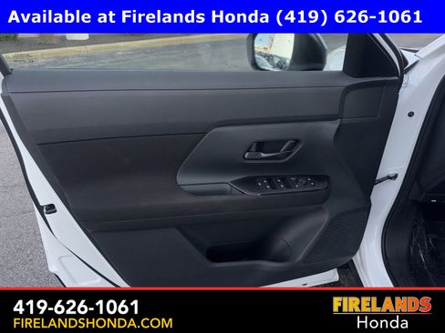 Used 2025 Nissan Kicks S image 10