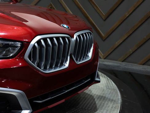 Used 2022 BMW X6 xDrive40i w/ Executive Package image 22