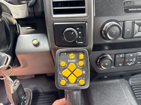 Used 2019 Ford F250 XL w/ STX Appearance Package image 33