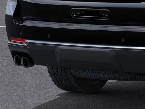 New 2026 Chevrolet Tahoe Z71 w/ Z71 Off-Road Package AWD/4WD image 14