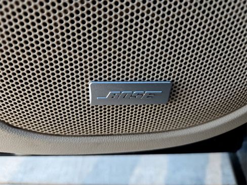 Used 2023 GMC Acadia Denali image 36