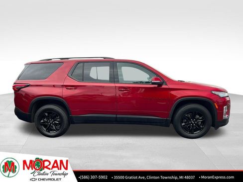 Used 2023 Chevrolet Traverse LT FWD image 8