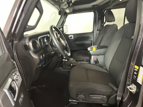 Used 2023 Jeep Wrangler Unlimited w/ Cold Weather Group AWD/4WD image 13