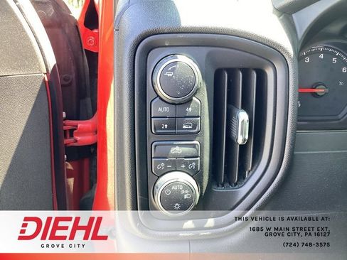 Used 2019 Chevrolet Silverado 1500 Custom w/ Custom Value Package AWD/4WD image 22