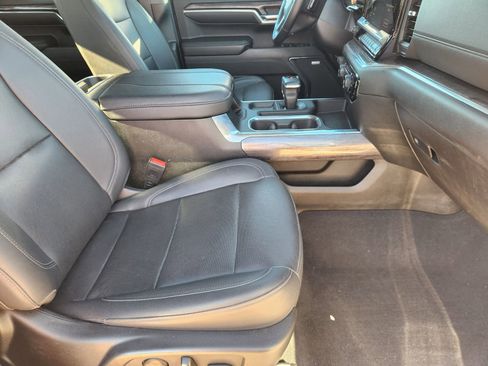 Used 2023 Chevrolet Silverado 1500 LTZ image 14