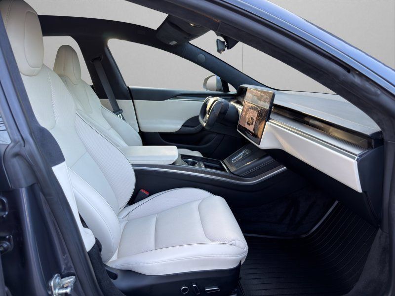 Used 2022 Tesla Model S Plaid AWD/4WD image 13