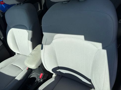 Used 2015 Subaru Forester 2.5i Premium w/ All-Weather Package AWD/4WD image 14