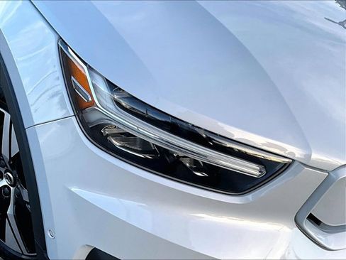 Used 2022 Volvo XC40 P8 Recharge Plus image 28