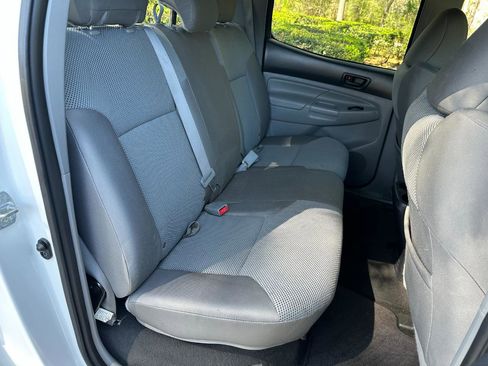 Used 2012 Toyota Tacoma PreRunner w/ TRD Sport Pkg image 19