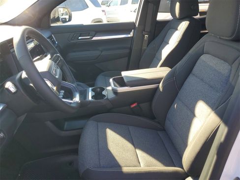 New 2026 GMC Terrain Elevation image 9