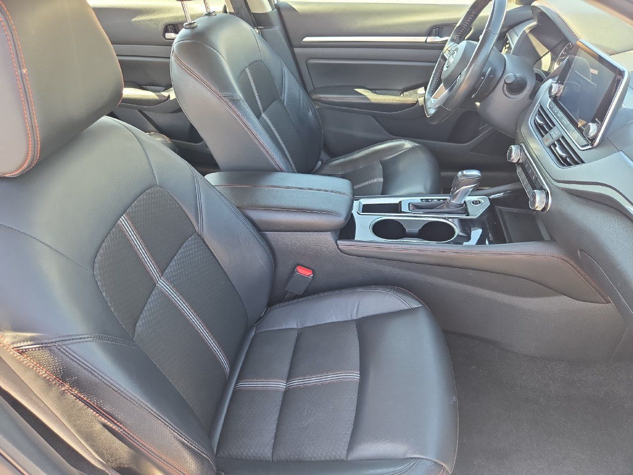 Certified 2024 Nissan Altima 2.5 SR FWD image 10