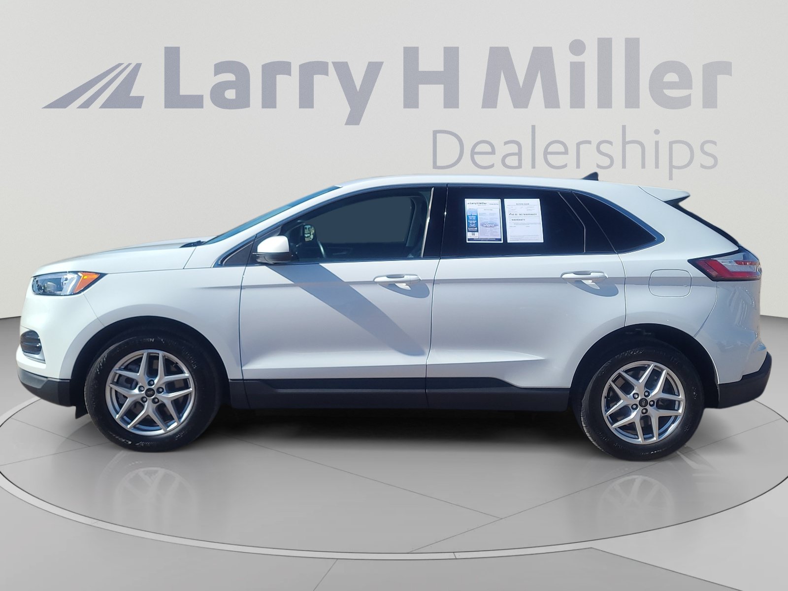 Used 2024 Ford Edge SEL AWD/4WD image 2