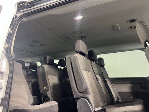 Used 2023 Ford Transit 350 XLT image 27