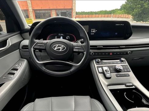 Used 2025 Hyundai Palisade SEL AWD/4WD image 3